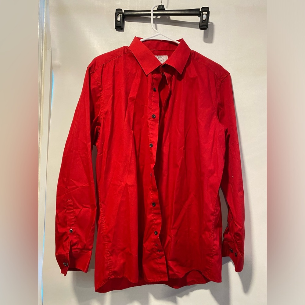 Men’s red button up!